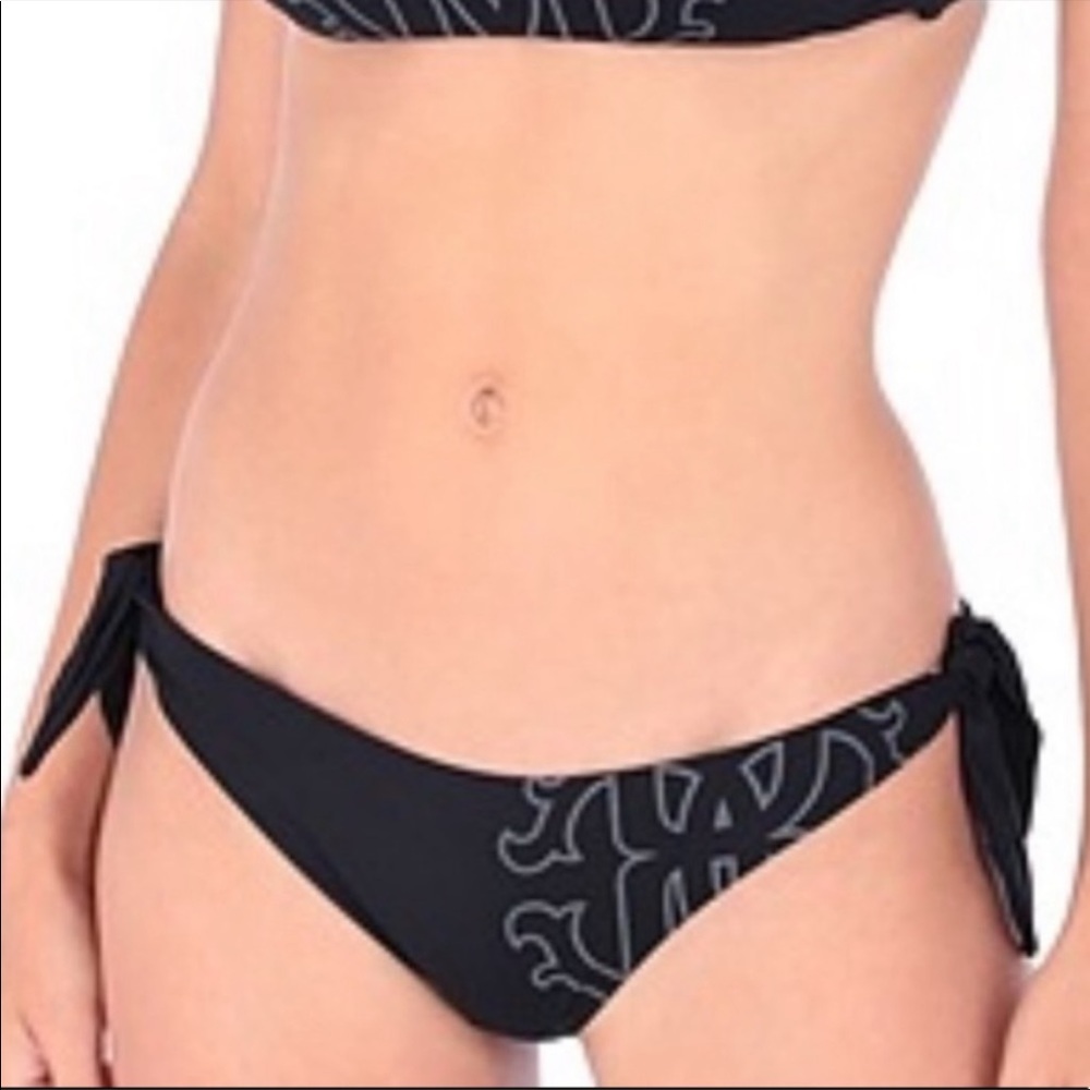Brand new. Roberto Cavalli Logo Side Tie Bikini Bottom XS I also have the top!